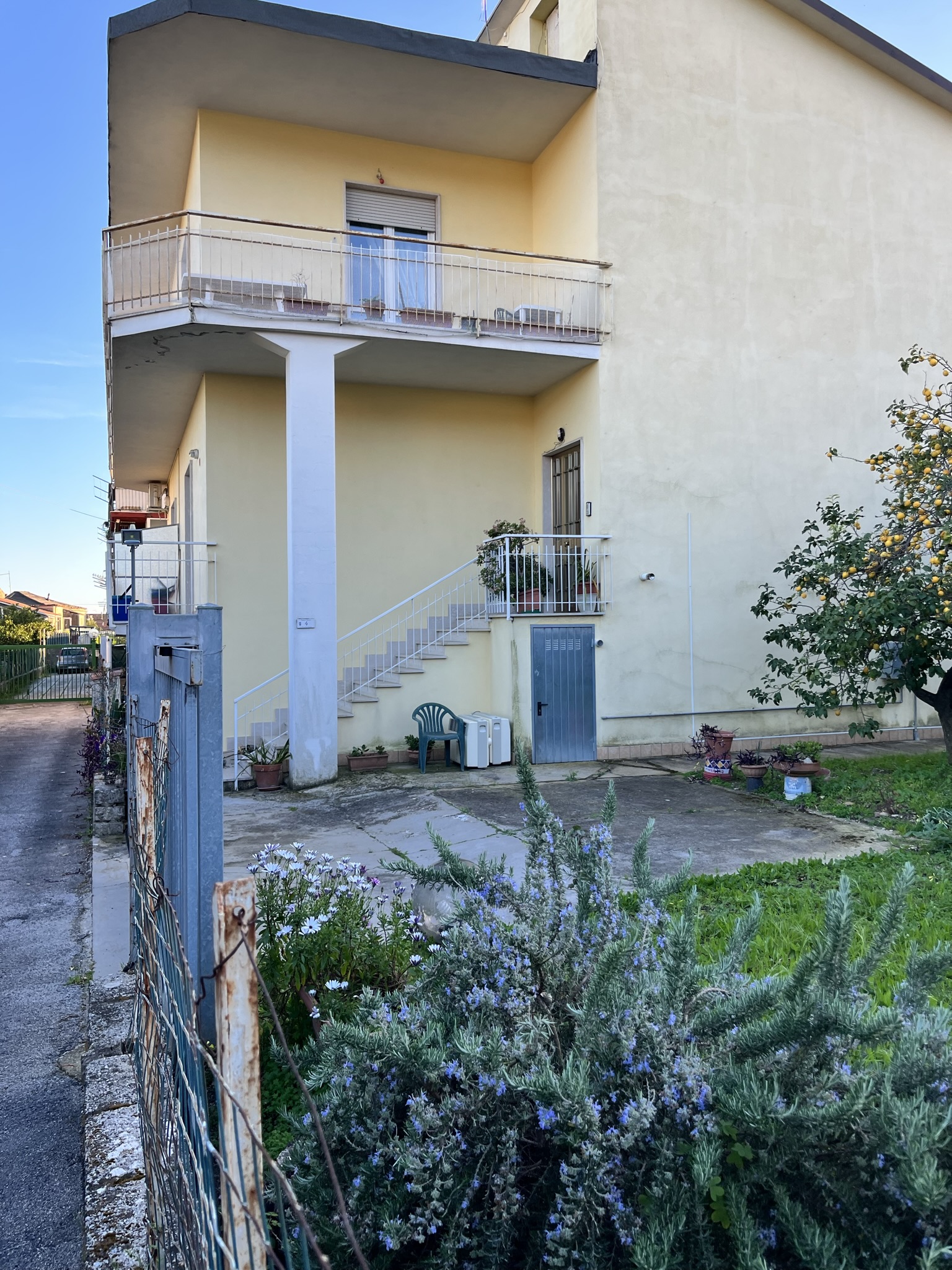 Bilocale Via Olmello, Scauri
